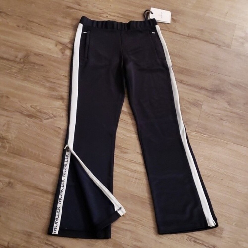 Moncler Mens Navy White Stripe Sweatpants Size M New Edgy Casual Quiet Luxury